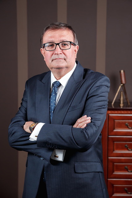 prof. dr hab. Krzysztof Baran